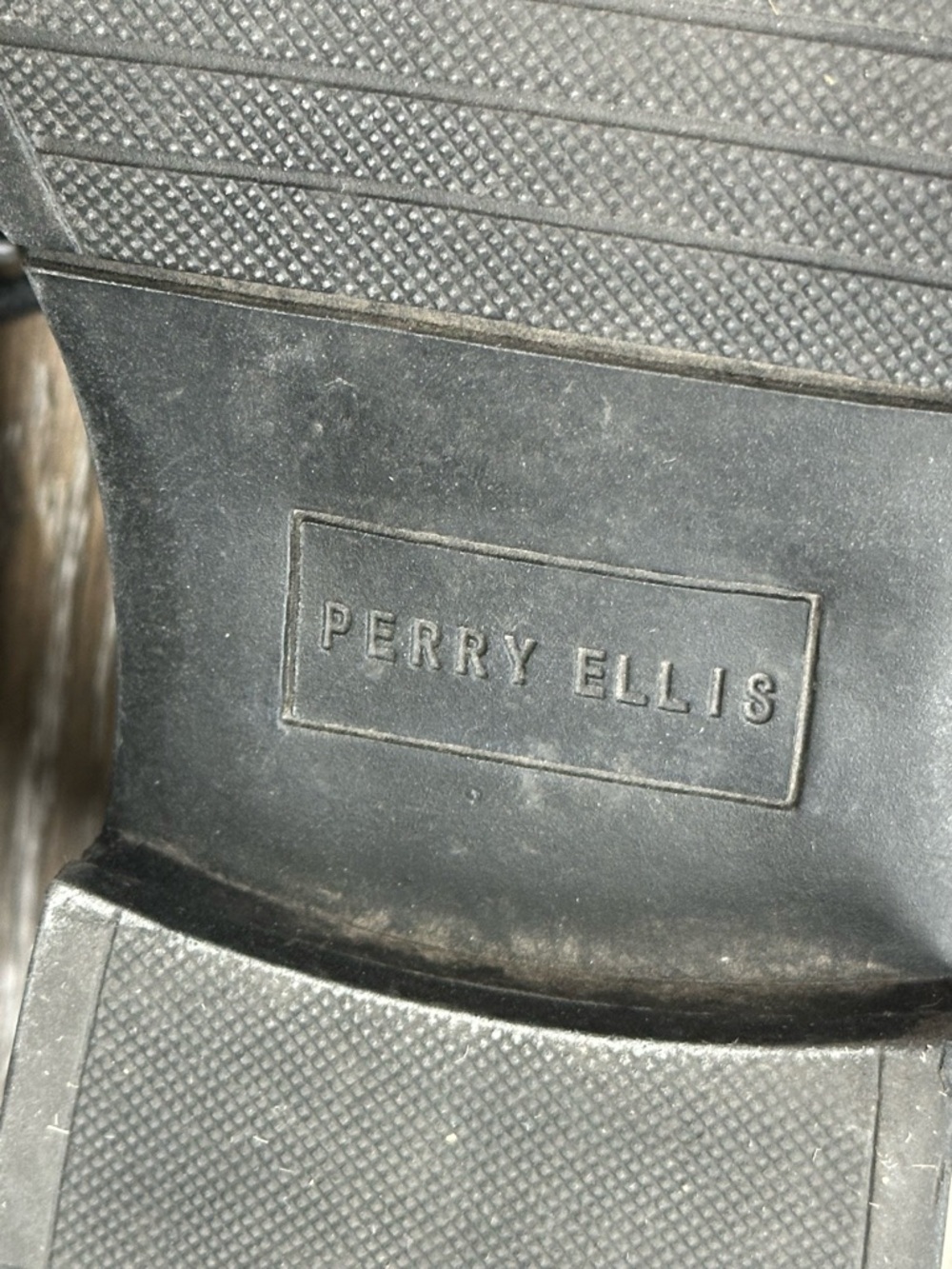 Perry Ellis Black Leather Lace-Up Derby Shoes with Tan Welt - Picture 7 of 9